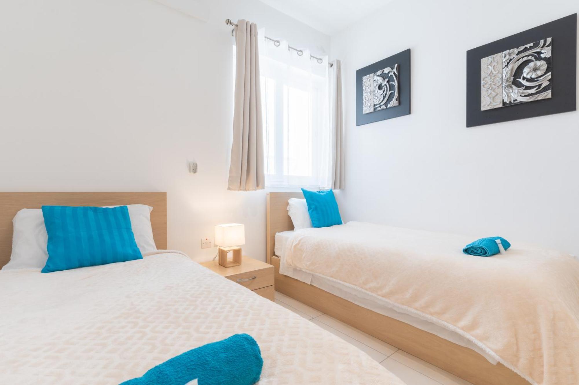 2 Bedroom In Central St Julians Prime Location In Paceville Apt 3 By Vaganza Saint Julian's エクステリア 写真