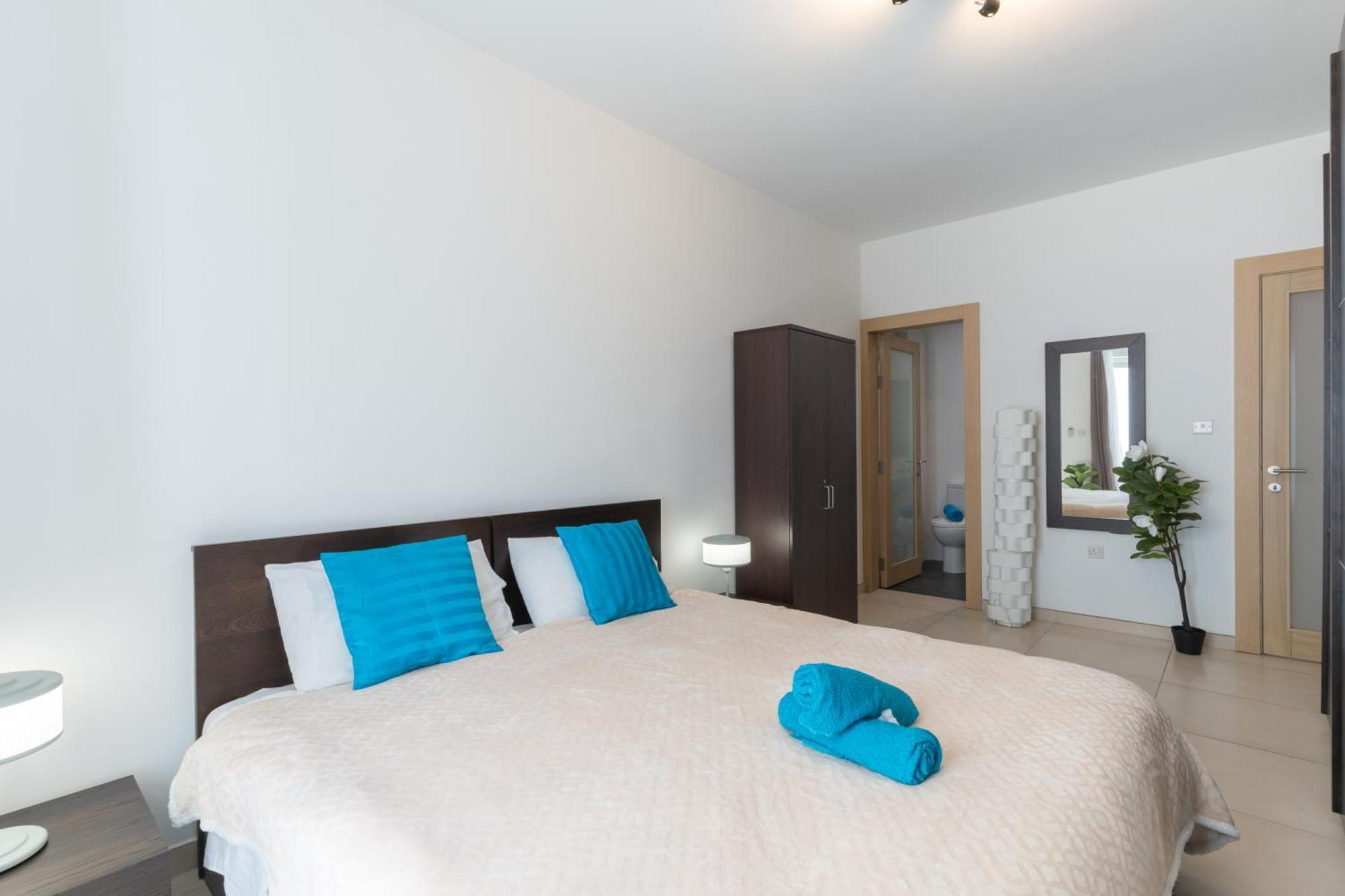 2 Bedroom In Central St Julians Prime Location In Paceville Apt 3 By Vaganza Saint Julian's エクステリア 写真